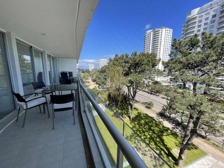 Apartamento en alquiler en Avenida Franklin Delano Roosevelt, Maldonado
