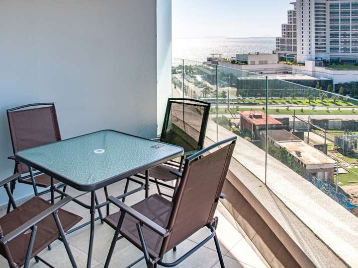 Apartamento en venta en Avenida Chiverta, Punta Del Este