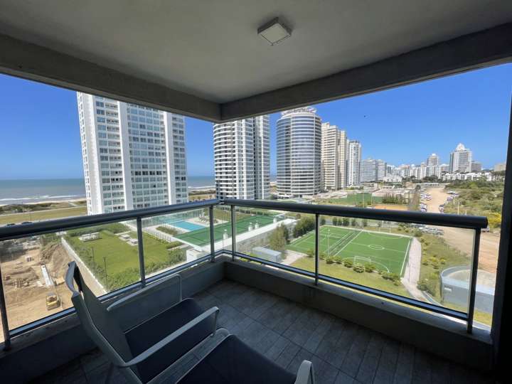Apartamento en venta en Avenida del Mar, Punta Del Este