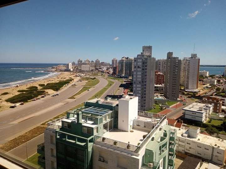 Apartamento en alquiler en Punta Del Este