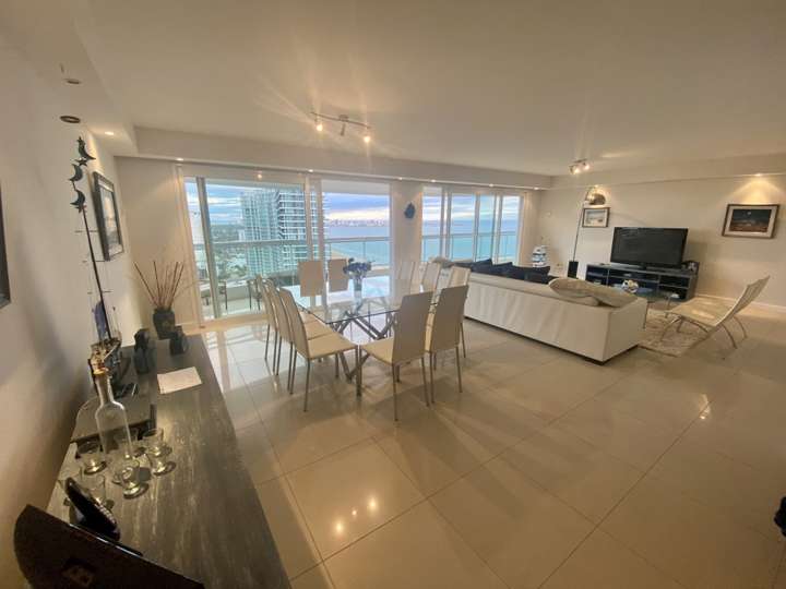 Apartamento en venta en Punta Del Este