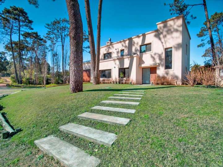 Casa en venta en Pinares, Maldonado