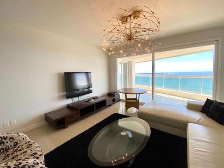 Apartamento en alquiler en Rambla Doctor Claudio Williman, Maldonado