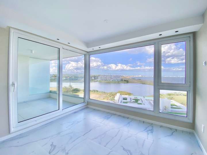 Apartamento en venta en Pinares, Maldonado