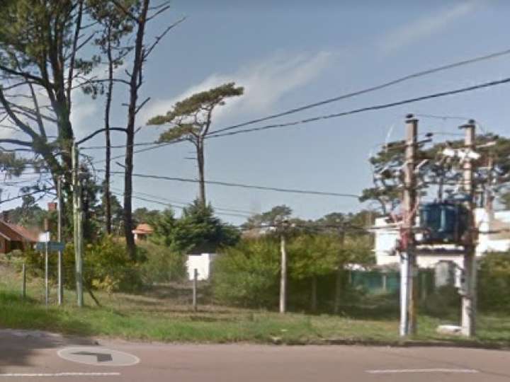 Terreno en venta en Punta Del Este