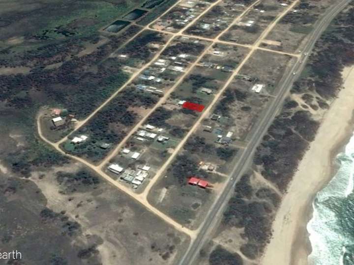 Terreno en venta en Avenida Eduardo Víctor Haedo, El Tesoro