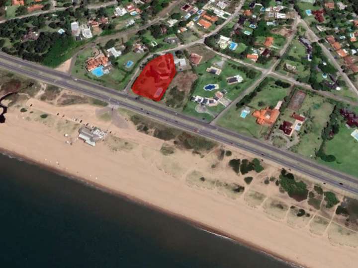 Terreno en venta en Punta Del Este