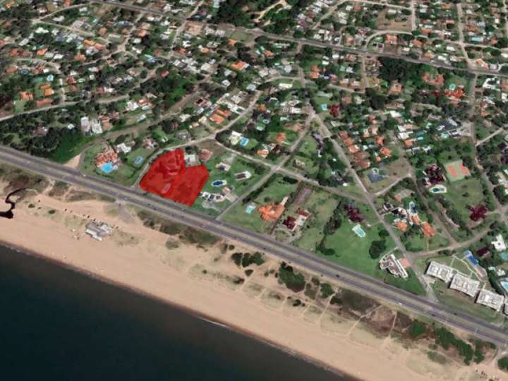 Terreno en venta en Punta Del Este