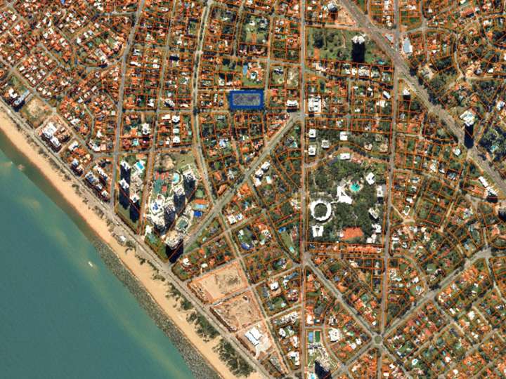 Terreno en venta en Punta Del Este