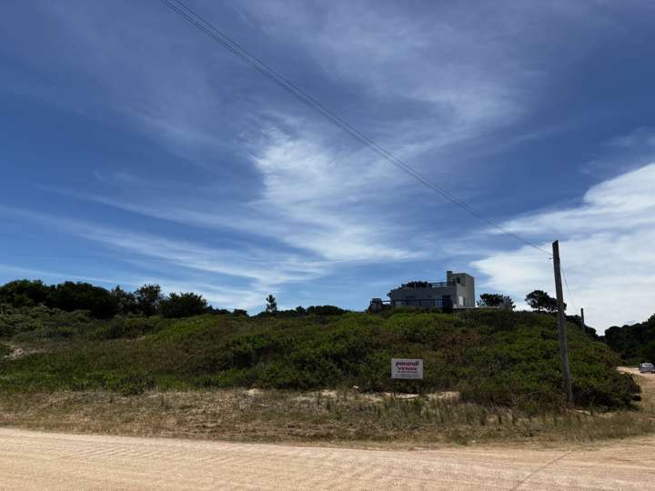 Terreno en venta en Avenida El Espolon, Maldonado