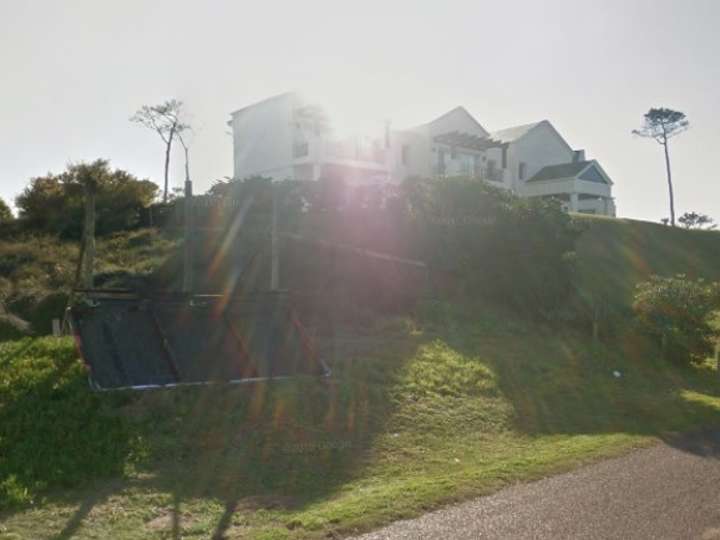 Terreno en venta en Punta Del Este
