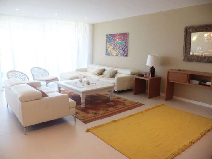 Apartamento en venta en Punta Del Este