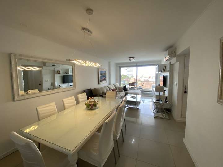 Apartamento en venta en Punta Del Este