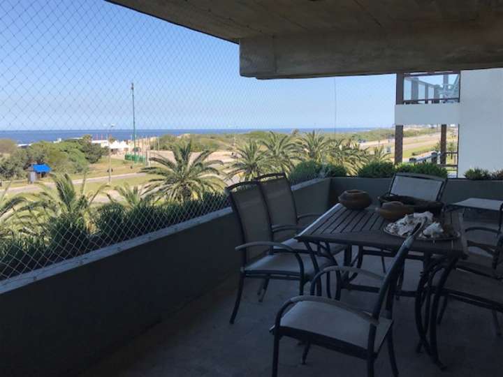 Apartamento en venta en Punta Del Este