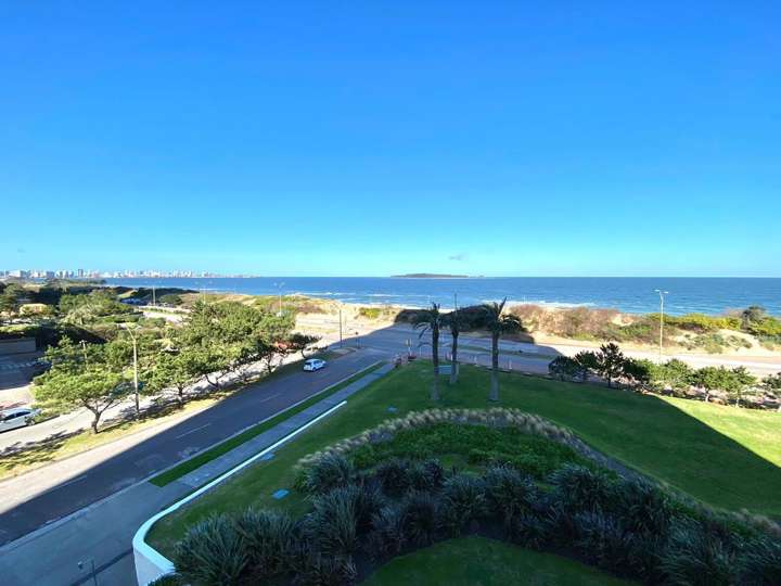 Apartamento en venta en Punta Del Este