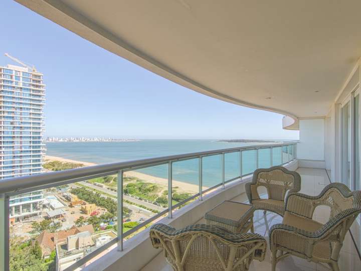 Apartamento en venta en Punta Del Este