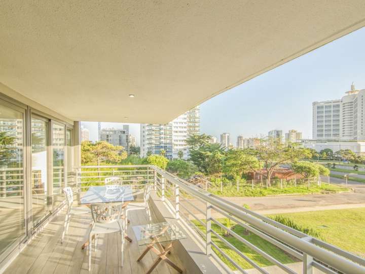 Apartamento en venta en Pernambuco, Punta Del Este