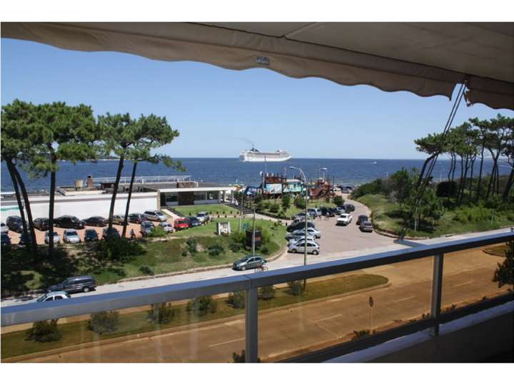 Apartamento en venta en Punta Del Este