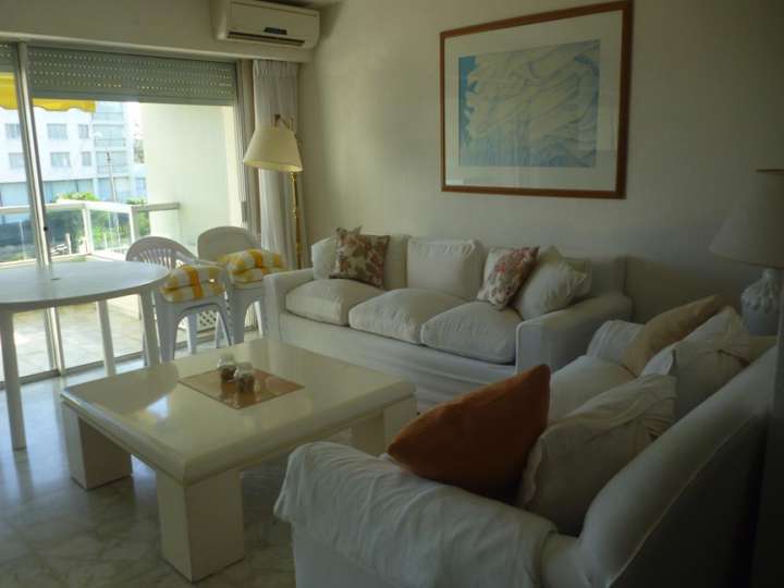 Apartamento en alquiler en Punta Del Este