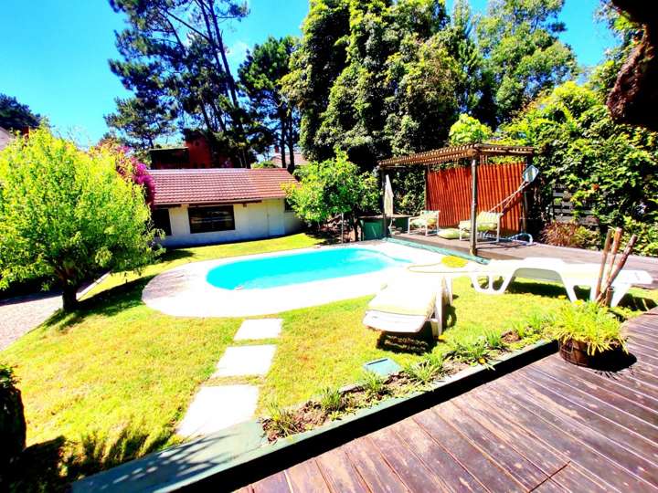 Casa en venta en Pinares, Maldonado