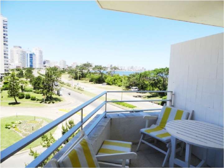Apartamento en venta en Punta Del Este