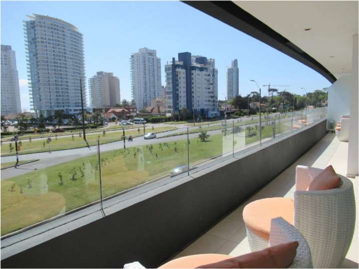 Apartamento en venta en Punta Del Este
