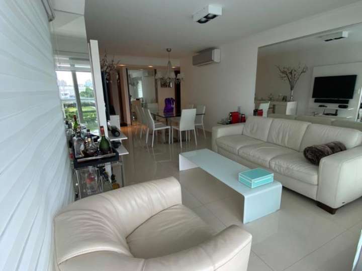 Apartamento en venta en Punta Del Este