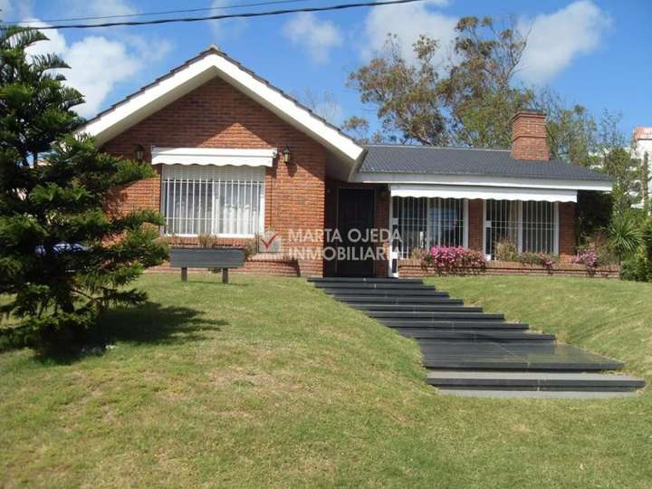 Casa en alquiler en Punta Del Este