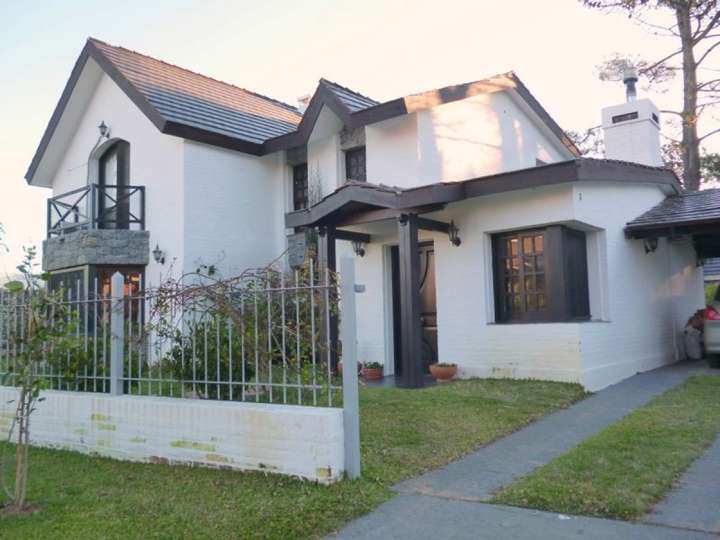 Casa en venta en Pinares, Maldonado