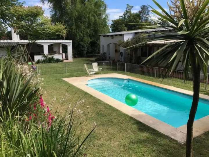 Casa en venta en Avenida William Shakespeare, Punta Del Este