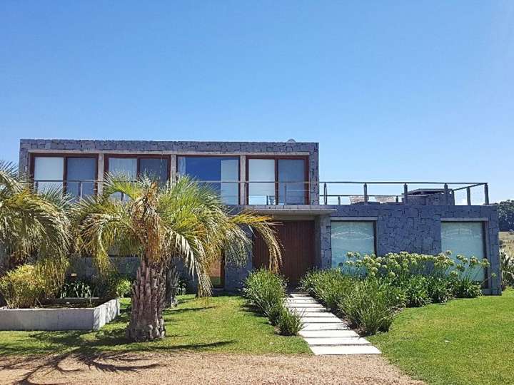 Casa en venta en Ruta 104 Doctor Alejandro Atchugarry, Maldonado