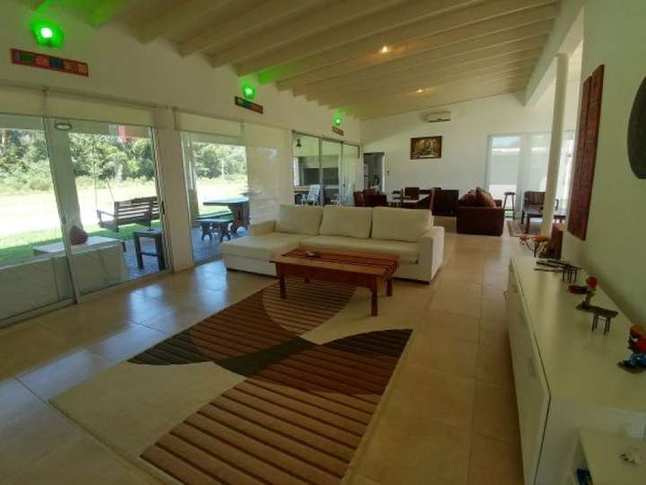 Casa en venta en Avenida Antonio Lussich, Maldonado