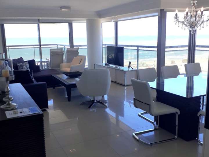 Apartamento en venta en Punta Del Este