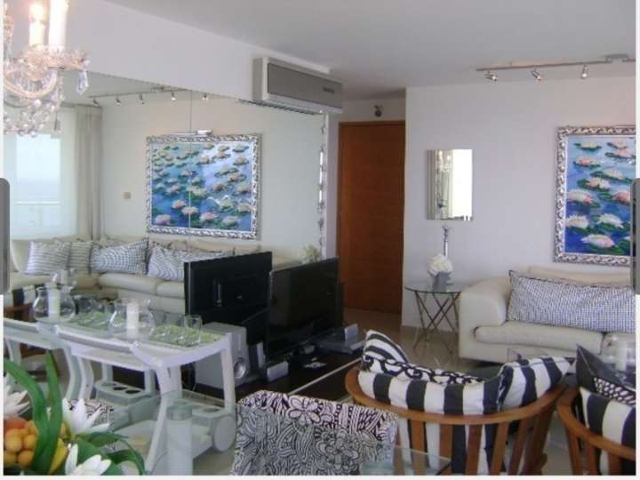 Apartamento en venta en Punta Del Este