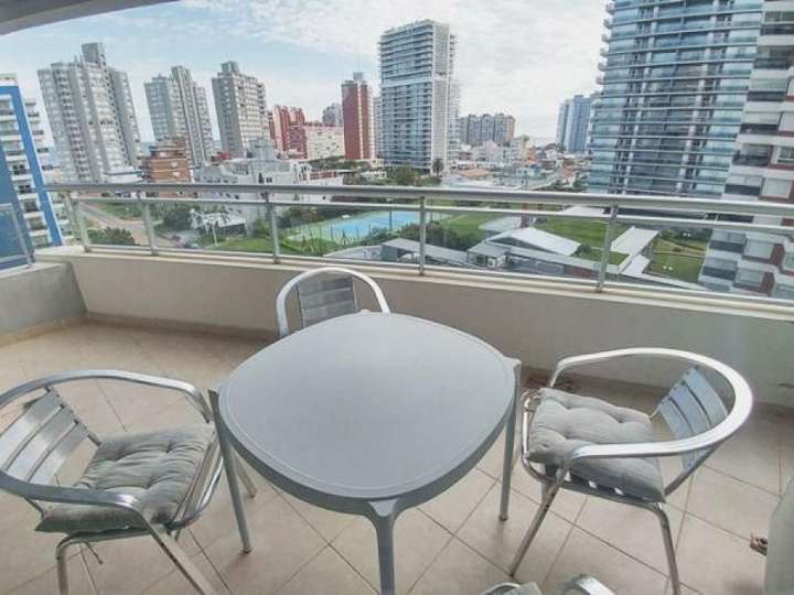 Apartamento en venta en Avenida Chiverta, Punta Del Este