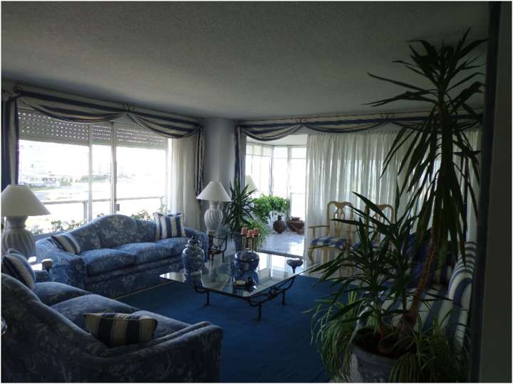 Apartamento en venta en Punta Del Este