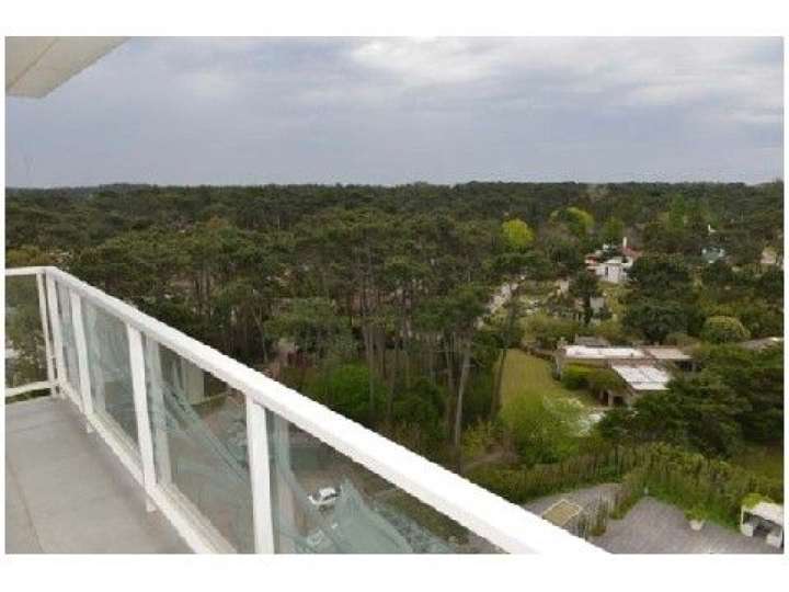 Apartamento en venta en Oslo, Punta Del Este