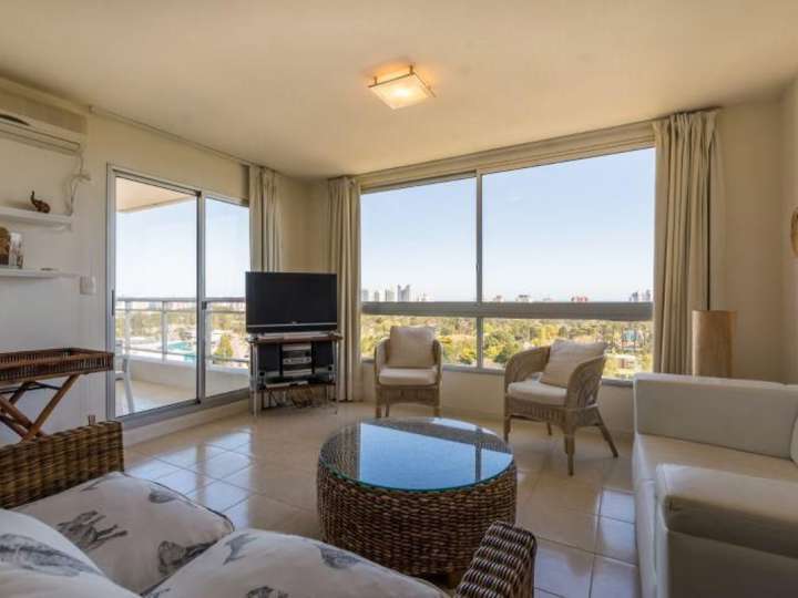 Apartamento en venta en Budapest, Punta Del Este