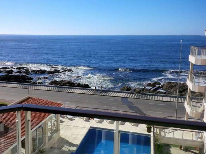 Apartamento en venta en Resalsero (Calle 26), Punta Del Este