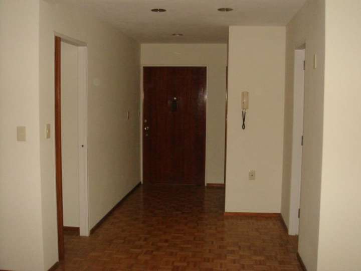 Apartamento en venta en Rambla Armenia, Montevideo