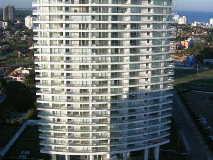Apartamento en venta en Biarritz, Punta Del Este