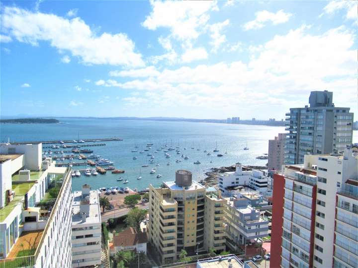 Apartamento en venta en El Mesana (Calle 24), Punta Del Este