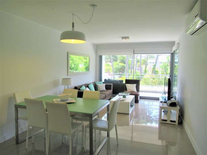 Apartamento en venta en De Las Rosas, San Rafael - El Placer