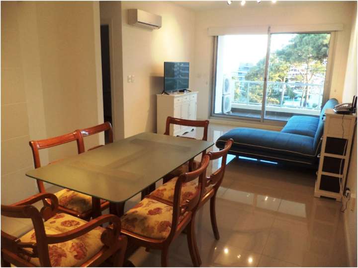 Apartamento en venta en Biarritz, Punta Del Este