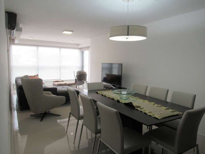 Apartamento en venta en Avenida del Mar, Punta Del Este