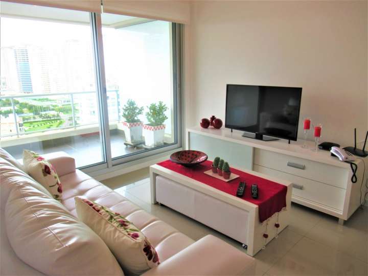 Apartamento en venta en Biarritz, Punta Del Este