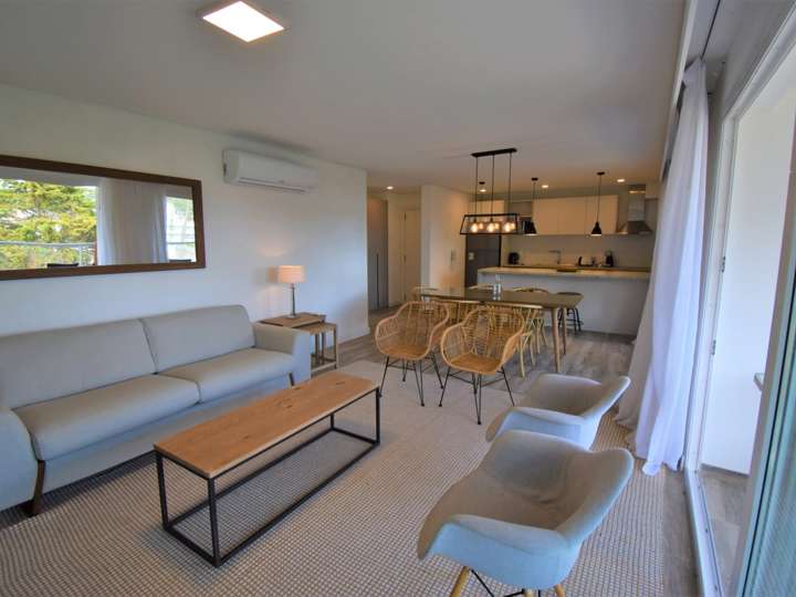 Apartamento en venta en De Los Claveles, Maldonado