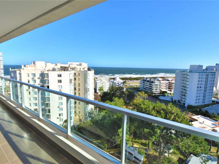 Apartamento en venta en Biarritz, Punta Del Este
