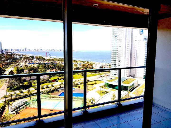 Apartamento en venta en Rambla Doctor Claudio Williman, Maldonado