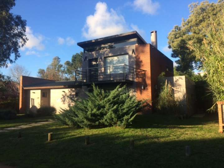 Casa en alquiler en Mario Arregui, El Tesoro